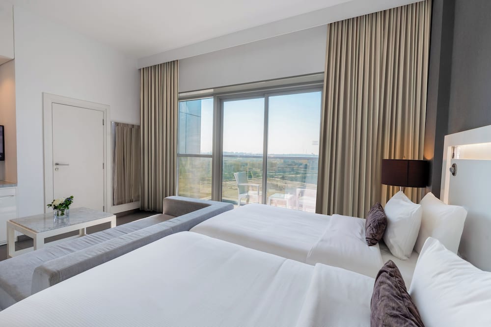 The First Collection Marina, Dubai, a Tribute Portfolio Hotel — Hotel rooms in Dubai