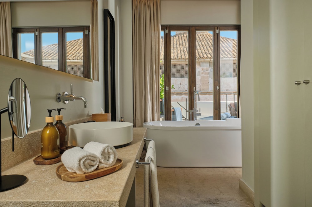 Sant Jaume Design Hotel — Hotel rooms in Palma de Mallorca, Balearic Islands