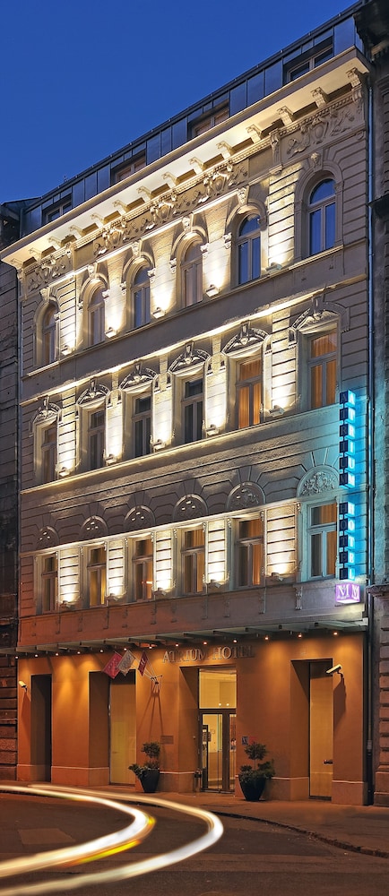 Atrium Hotel by Mellow Mood Hotels
