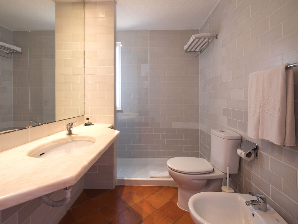 Meia Praia Lagos - Beach Club Apartments — Hotel rooms in Lagos, Faro