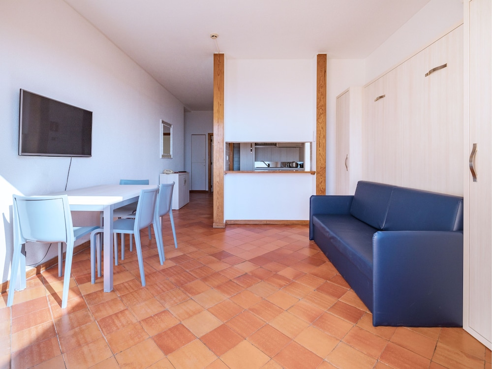 Meia Praia Lagos - Beach Club Apartments — Hotel rooms in Lagos, Faro