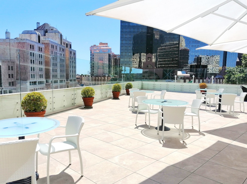 Dom Pedro Lisboa Hotel, a member of Radisson Individuals — Restaurant & bars in Lisbon, Lisboa