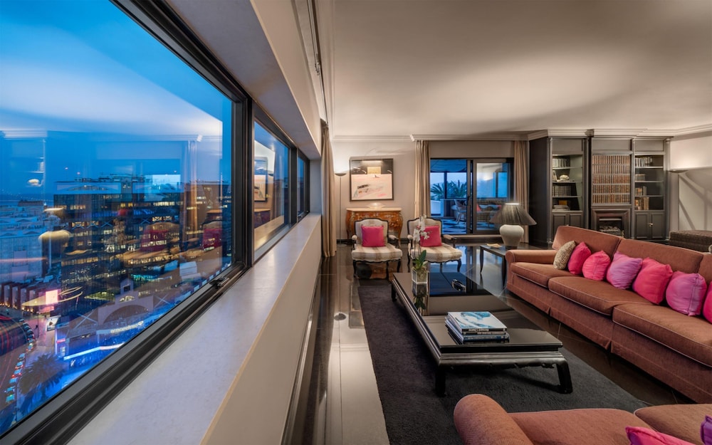 Dom Pedro Lisboa Hotel, a member of Radisson Individuals — Hotel rooms in Lisbon, Lisboa