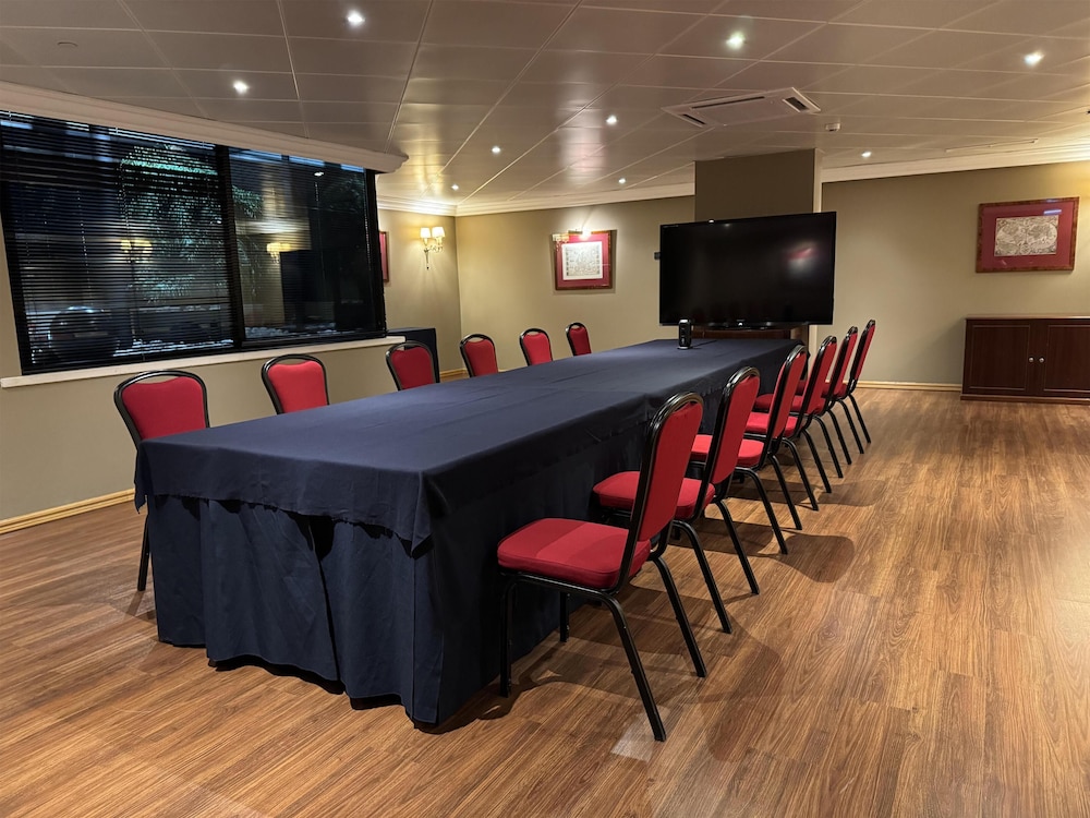 Dom Pedro Lisboa Hotel, a member of Radisson Individuals — Hotel building in Lisbon, Lisboa