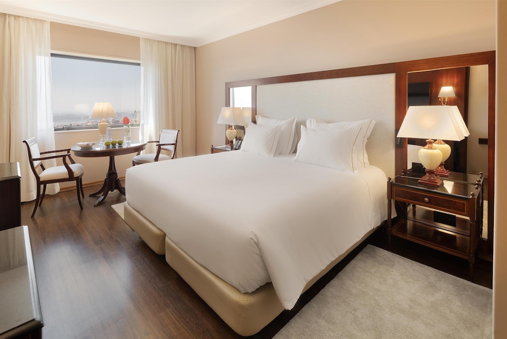 Dom Pedro Lisboa Hotel, a member of Radisson Individuals — Hotel rooms in Lisbon, Lisboa