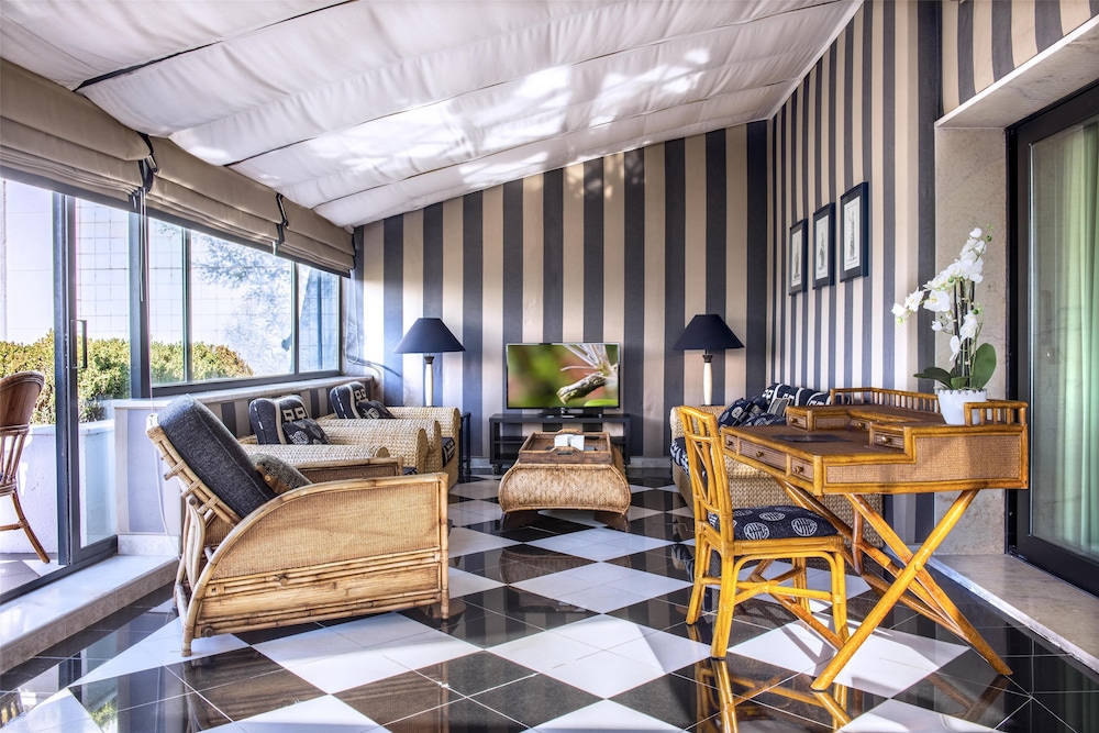 Dom Pedro Lisboa Hotel, a member of Radisson Individuals — Hotel rooms in Lisbon, Lisboa