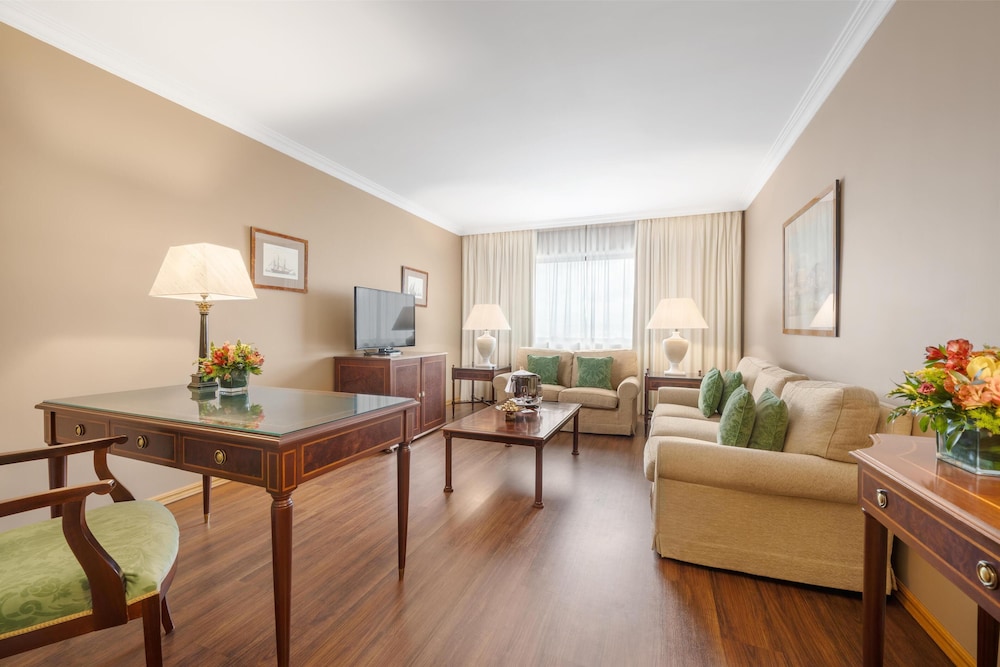 Dom Pedro Lisboa Hotel, a member of Radisson Individuals — Hotel rooms in Lisbon, Lisboa