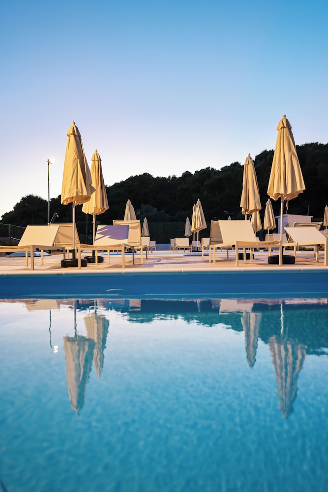Apartments Medena — Swimming pool in Seget Donji, Split-Dalmatia