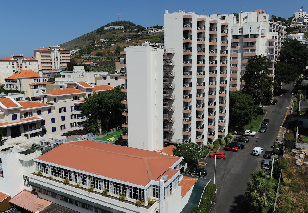 Dorisol Buganvilia Studio Hotel — Hotel building in Funchal, Madeira