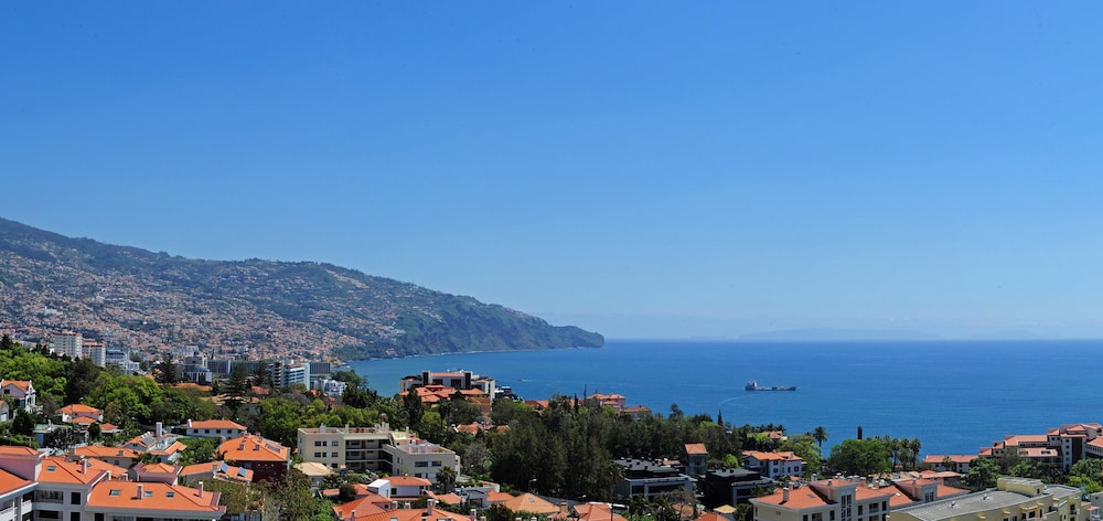Dorisol Buganvilia Studio Hotel — Attractions in the area in Funchal, Madeira