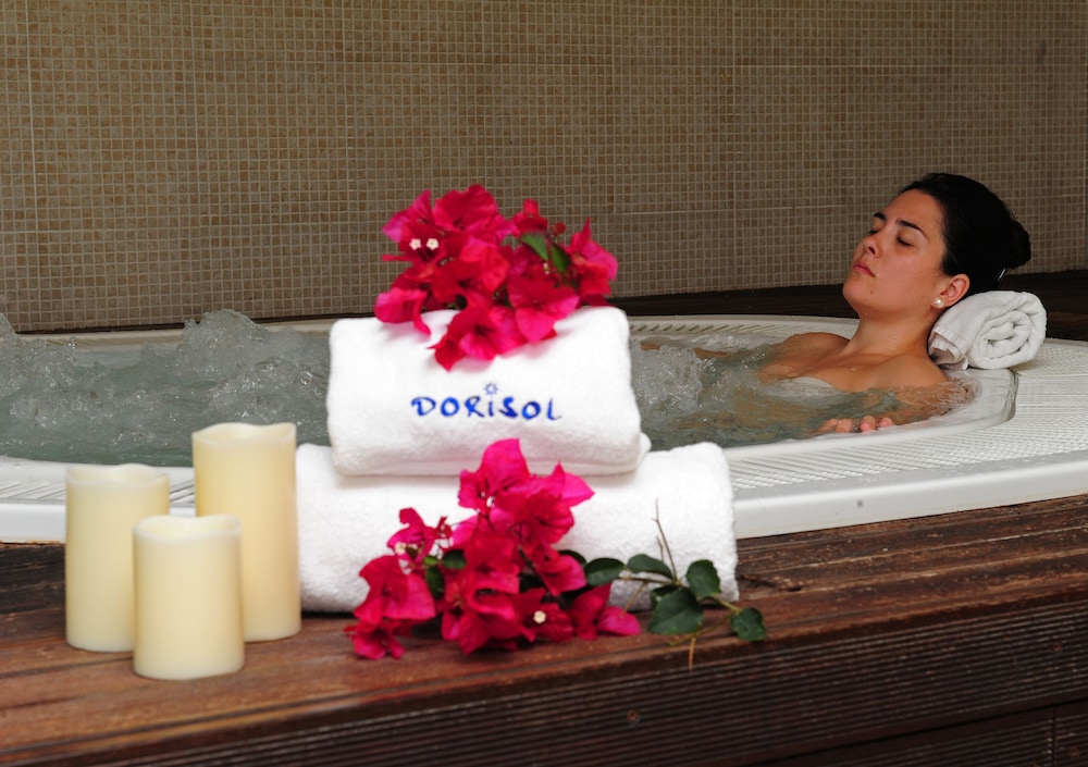 Dorisol Buganvilia Studio Hotel — Spa in Funchal, Madeira