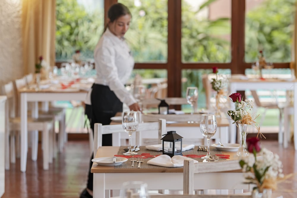 Dorisol Estrelicia Hotel — Restaurant & bars in Funchal, Madeira