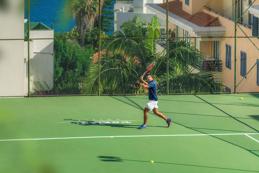 Dorisol Estrelicia Hotel — Sports & recreation in Funchal, Madeira