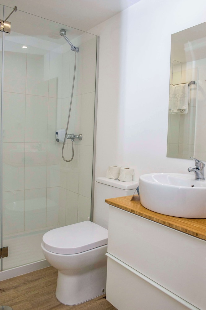 Florasol Residence Hotel — Hotel rooms in Funchal, Madeira