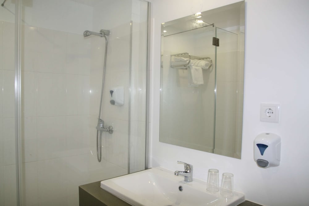 Florasol Residence Hotel — Hotel rooms in Funchal, Madeira