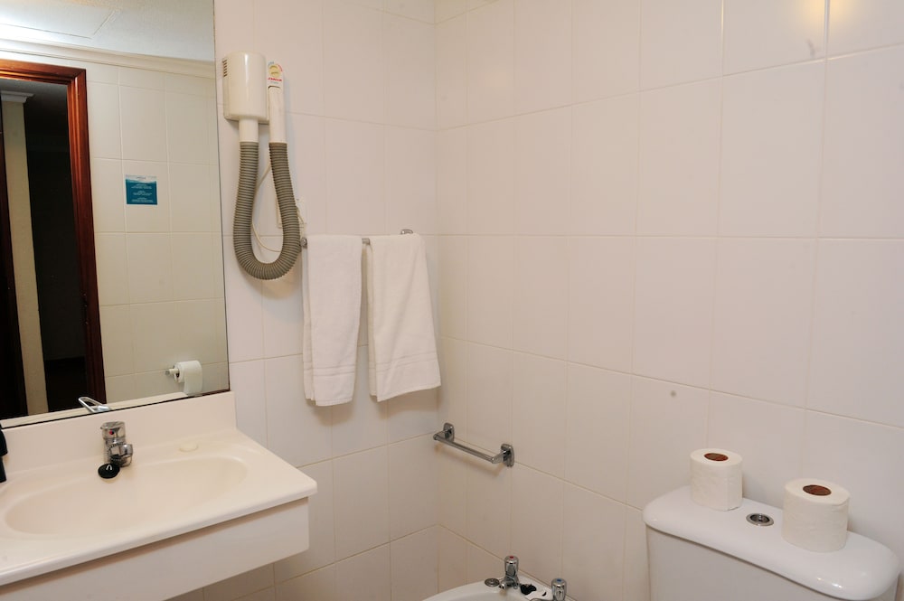 Florasol Residence Hotel — Hotel rooms in Funchal, Madeira