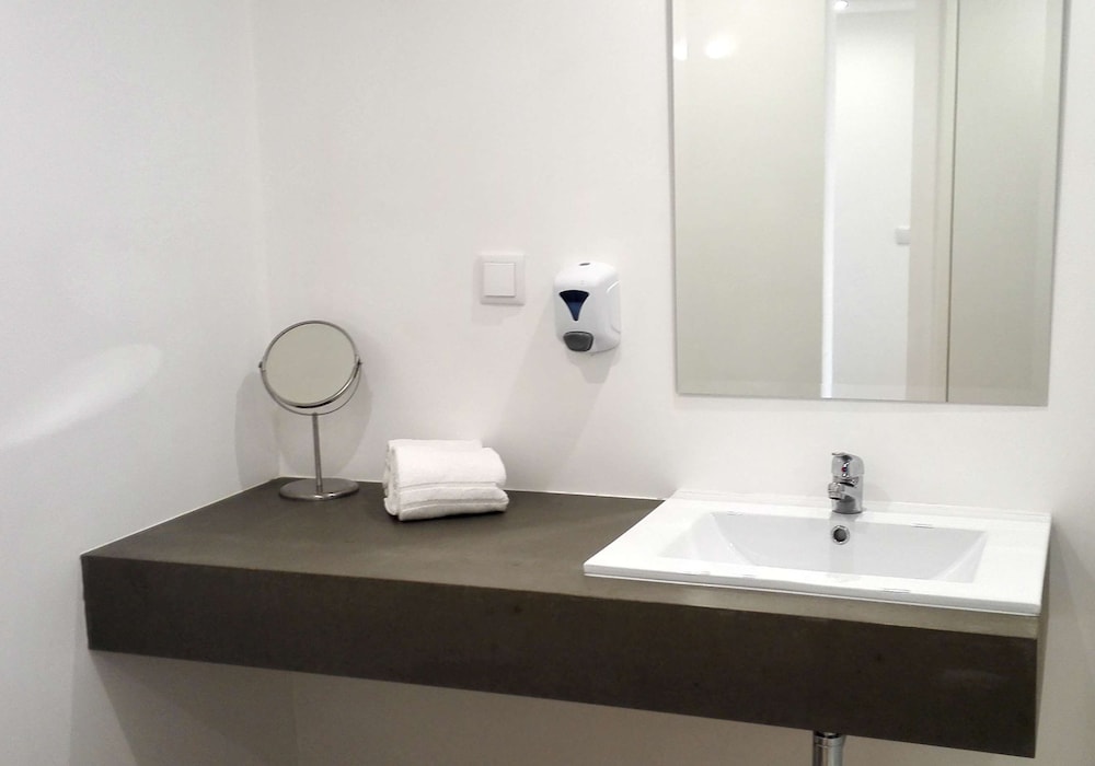 Florasol Residence Hotel — Hotel rooms in Funchal, Madeira