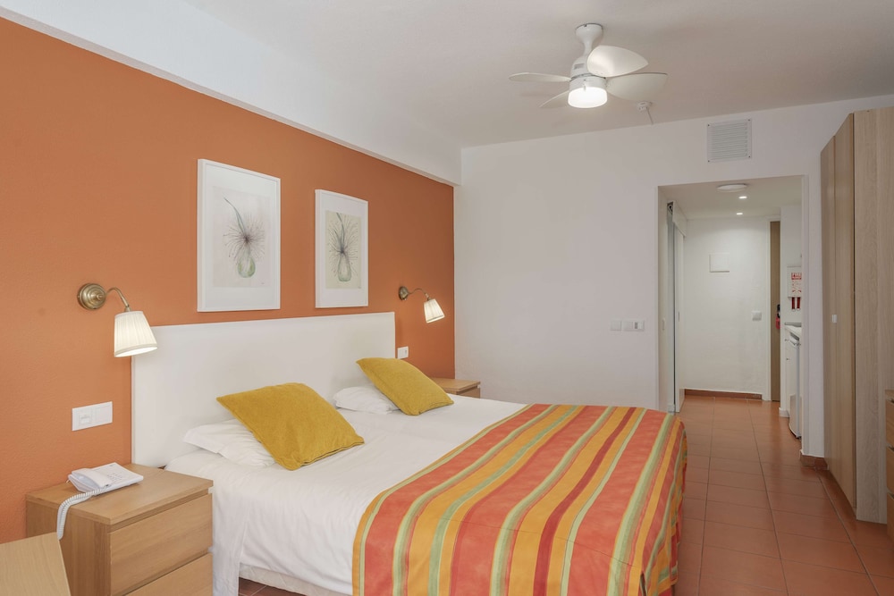 Florasol Residence Hotel — Hotel rooms in Funchal, Madeira