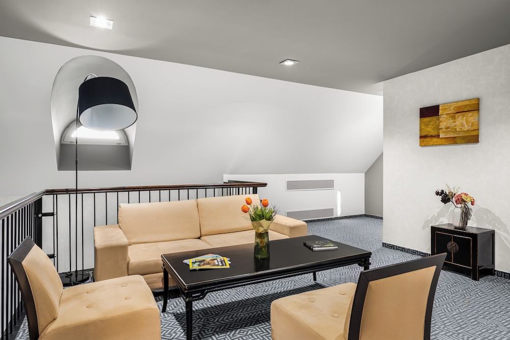 Buda Castle Hotel — Hotel rooms in Budapest, Budapest