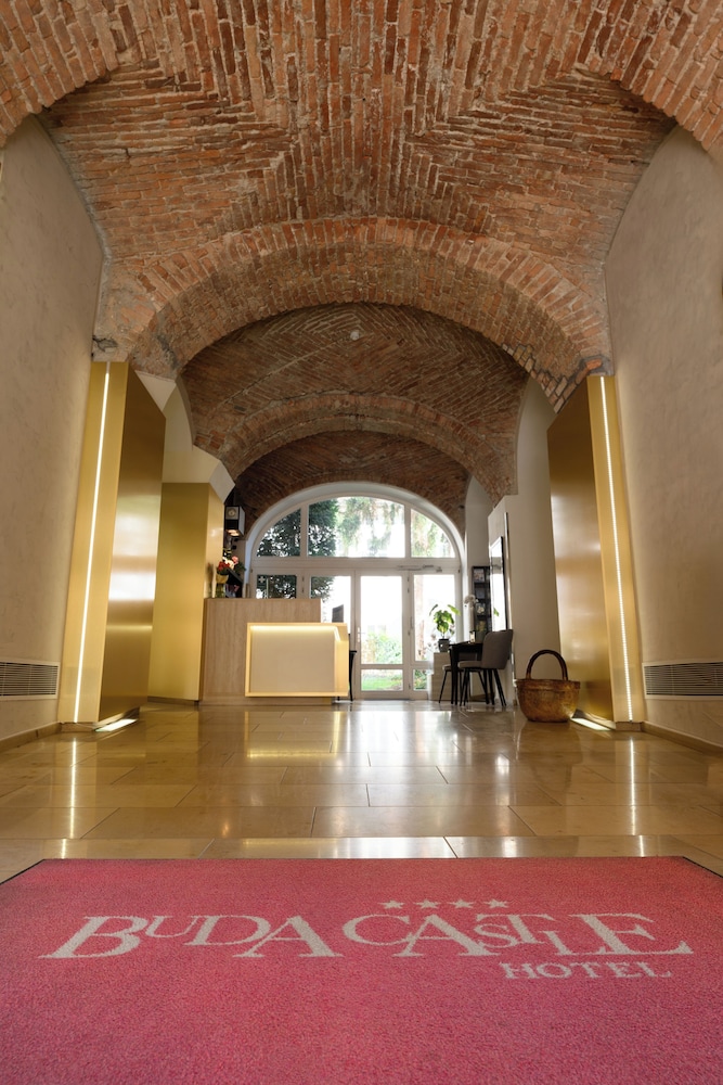 Buda Castle Hotel — Hotel building in Budapest, Budapest