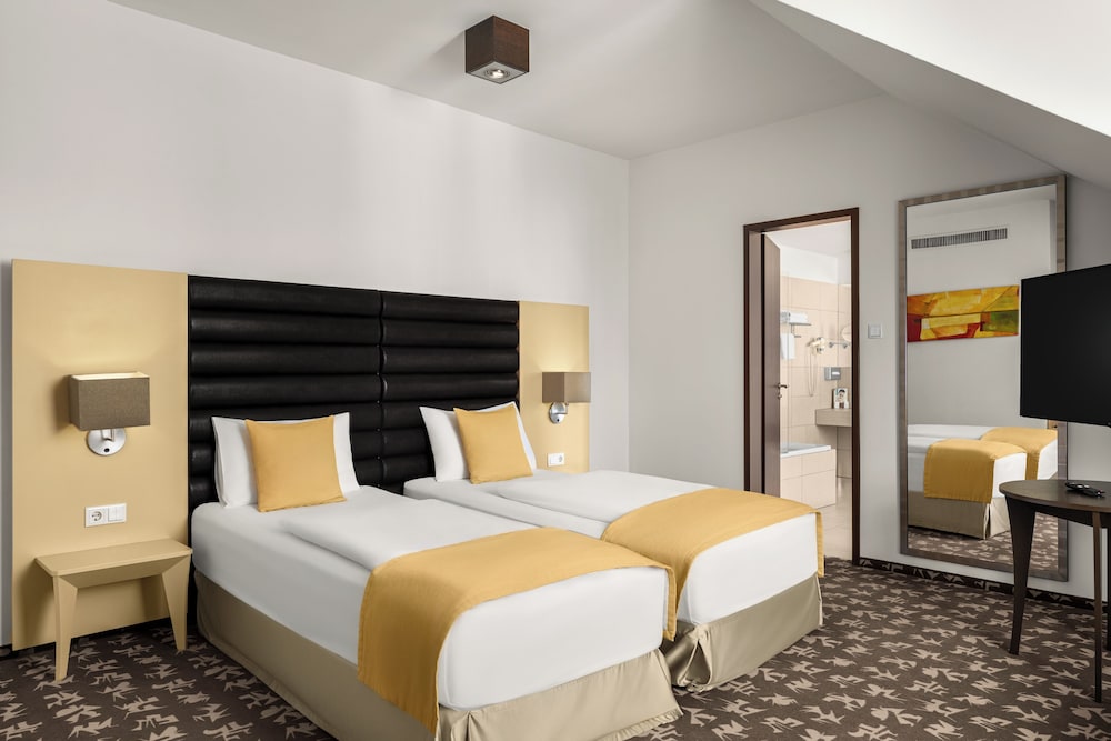 Buda Castle Hotel — Hotel rooms in Budapest, Budapest