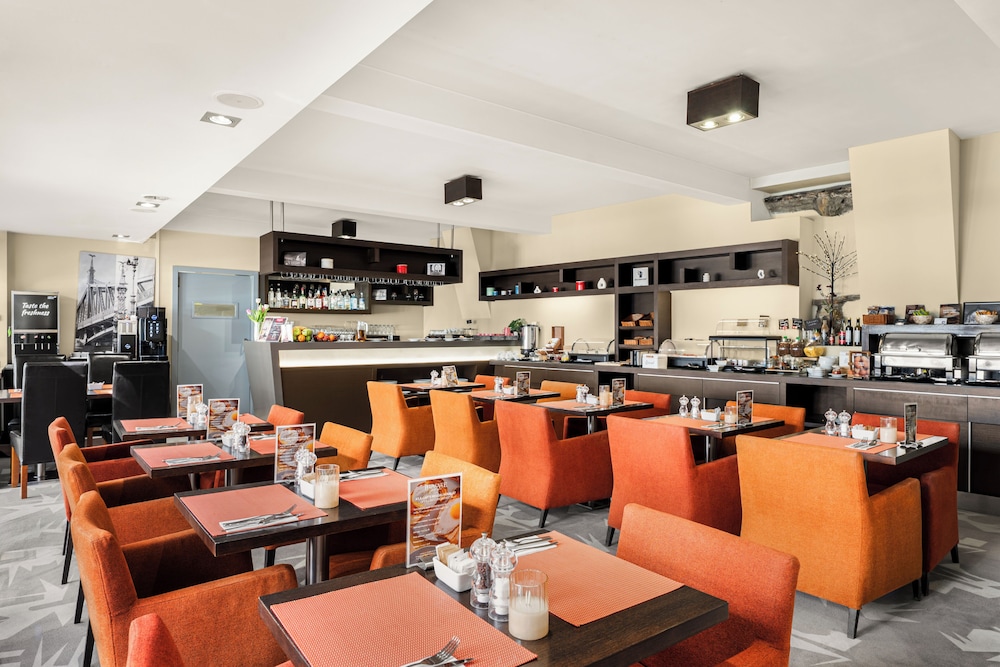 Buda Castle Hotel — Restaurant & bars in Budapest, Budapest