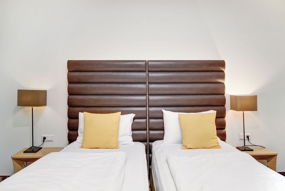 Buda Castle Hotel — Hotel rooms in Budapest, Budapest