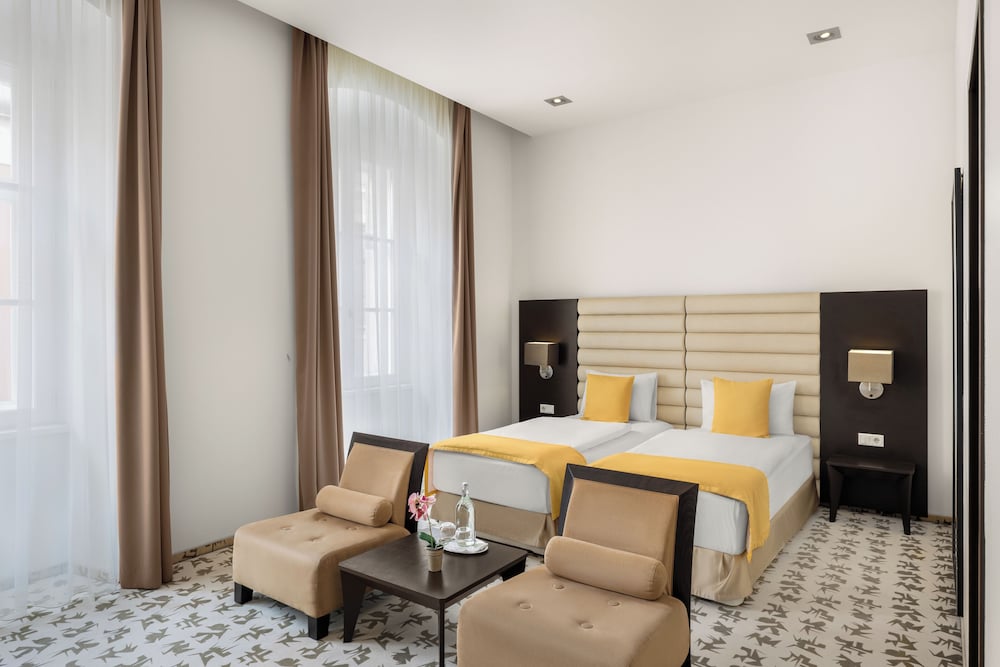 Buda Castle Hotel — Hotel rooms in Budapest, Budapest