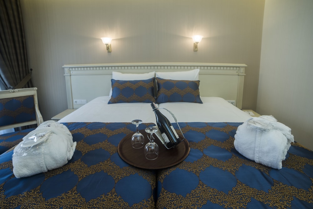 Sarnic Hotel Ottoman Mansion — Hotel rooms in Istanbul, Istanbul