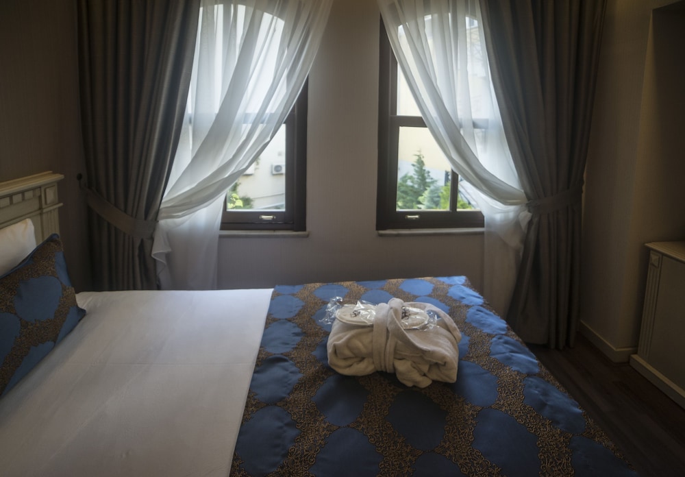 Sarnic Hotel Ottoman Mansion — Hotel rooms in Istanbul, Istanbul