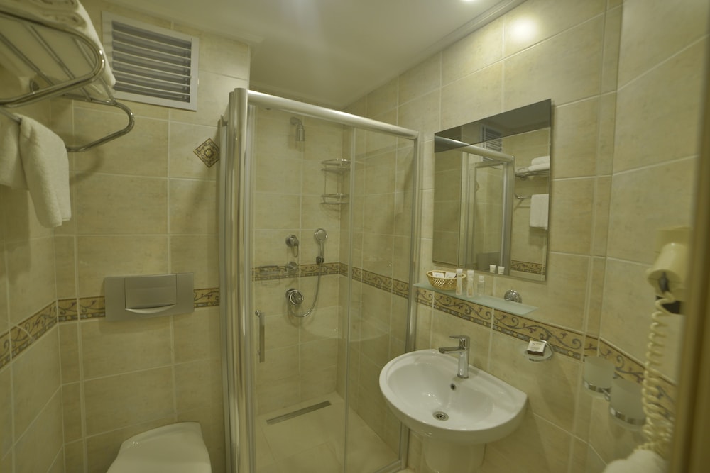 Sarnic Hotel Ottoman Mansion — Hotel rooms in Istanbul, Istanbul
