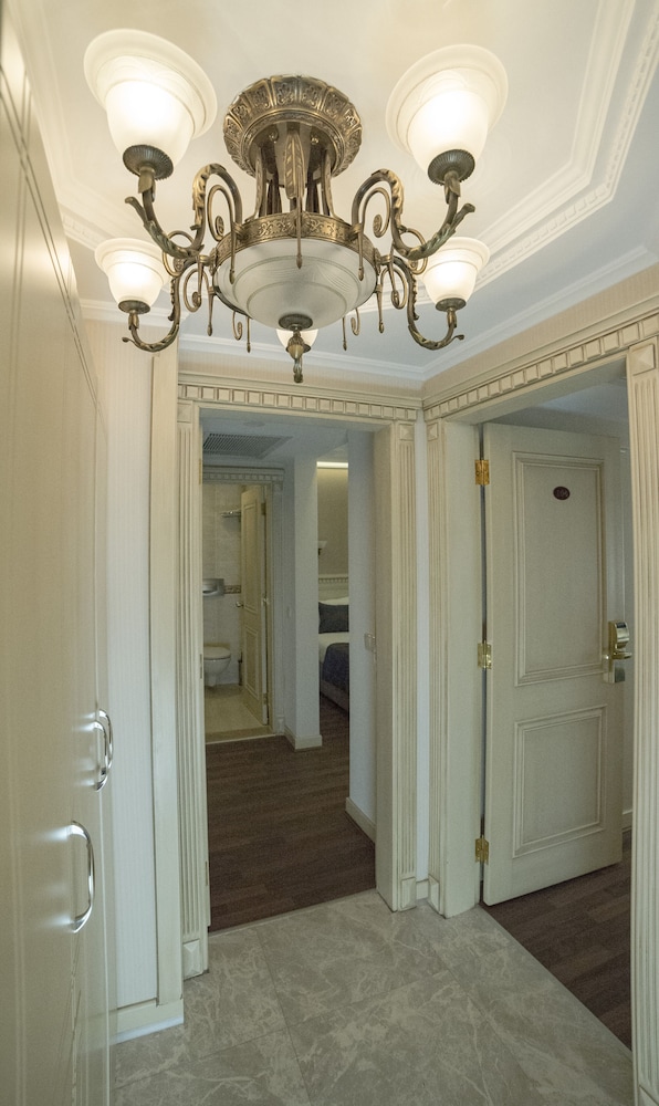 Sarnic Hotel Ottoman Mansion — Hotel rooms in Istanbul, Istanbul