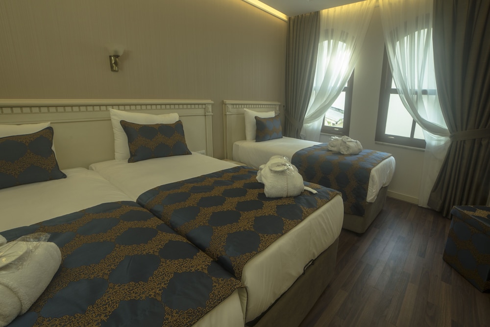 Sarnic Hotel Ottoman Mansion — Hotel rooms in Istanbul, Istanbul