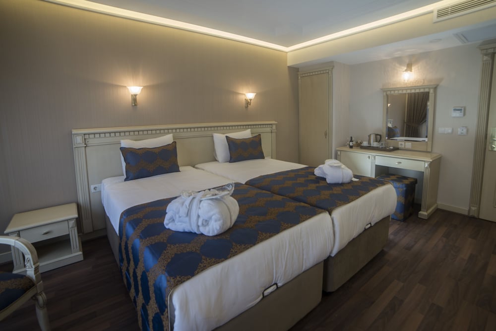 Sarnic Hotel Ottoman Mansion — Hotel rooms in Istanbul, Istanbul