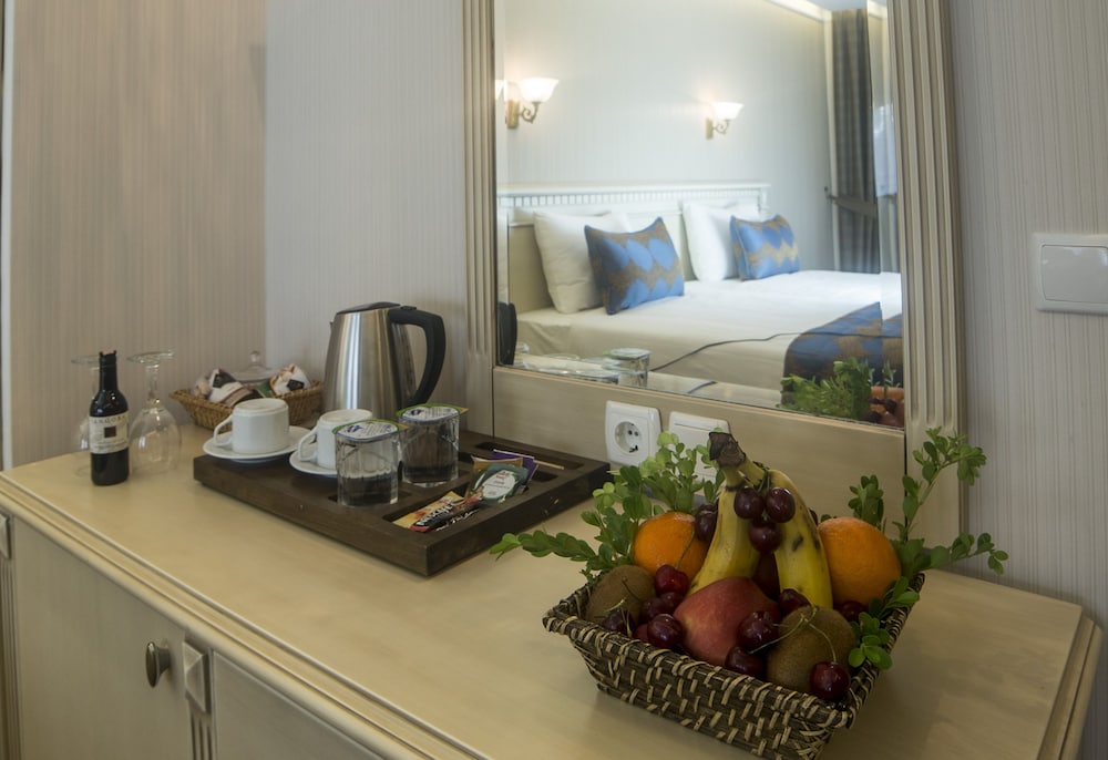 Sarnic Hotel Ottoman Mansion — Hotel rooms in Istanbul, Istanbul