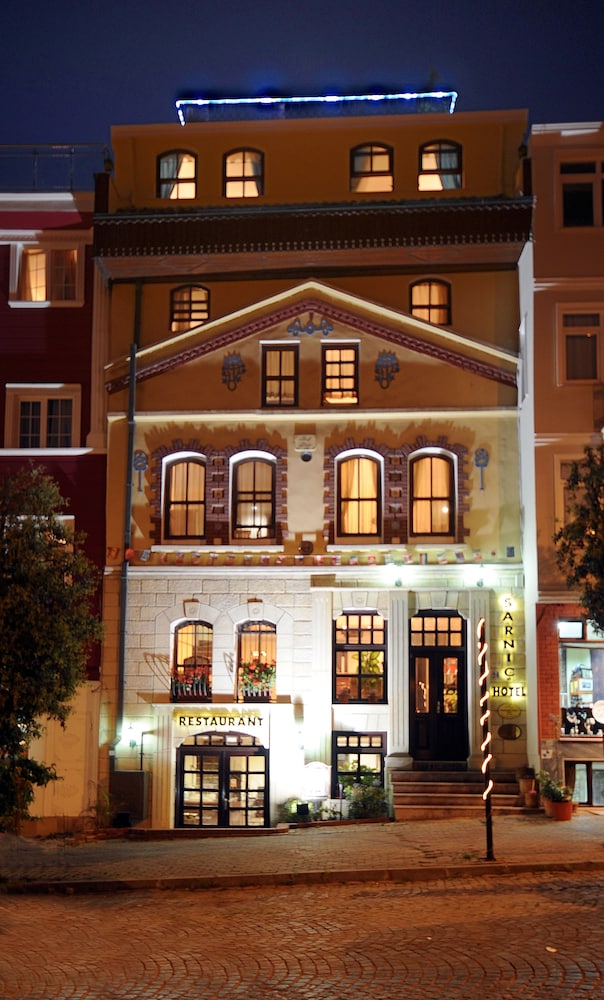 Sarnic Hotel Ottoman Mansion — Hotel building in Istanbul, Istanbul