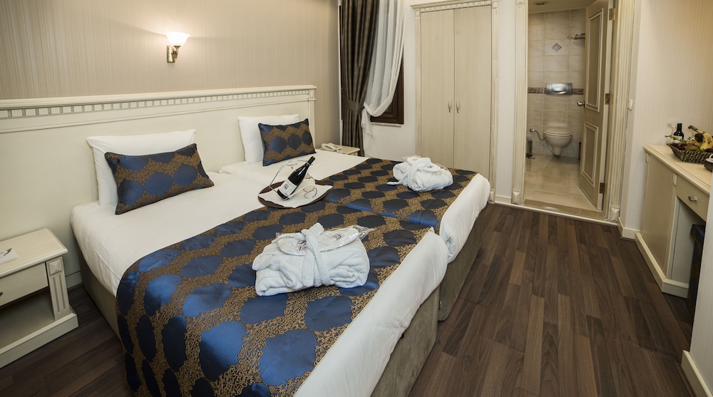 Sarnic Hotel Ottoman Mansion — Hotel rooms in Istanbul, Istanbul
