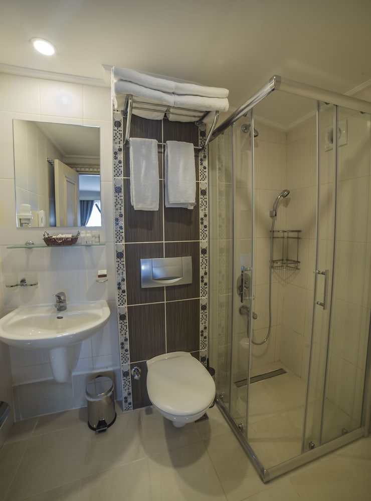 Sarnic Hotel Ottoman Mansion — Hotel rooms in Istanbul, Istanbul