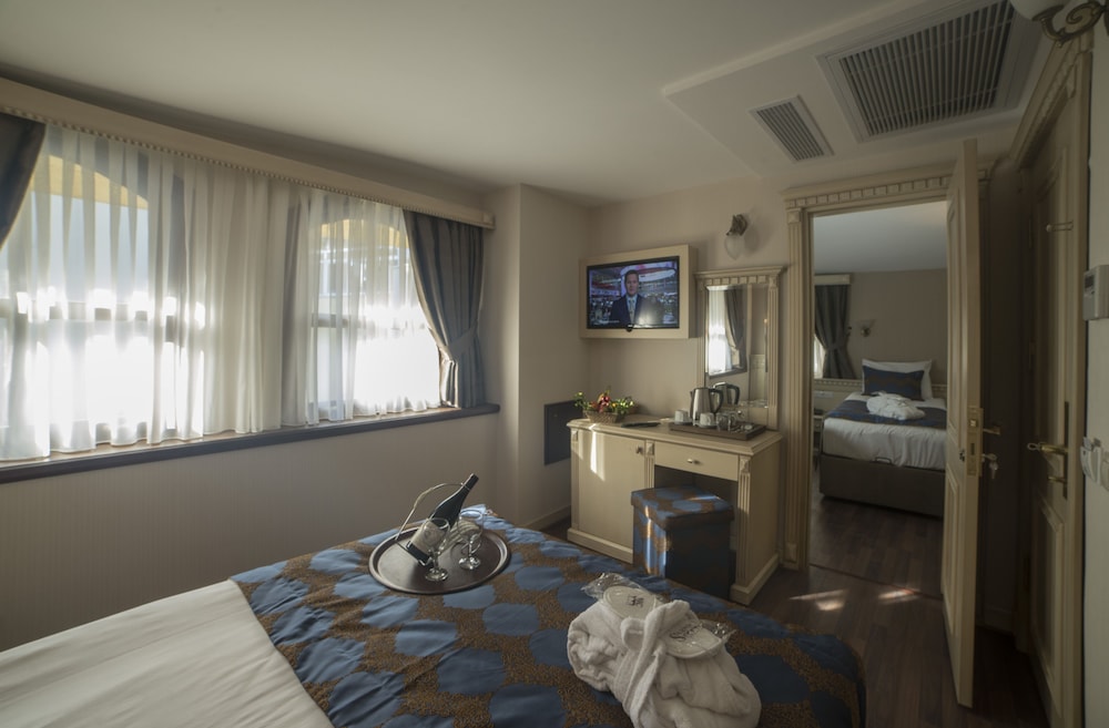 Sarnic Hotel Ottoman Mansion — Hotel rooms in Istanbul, Istanbul