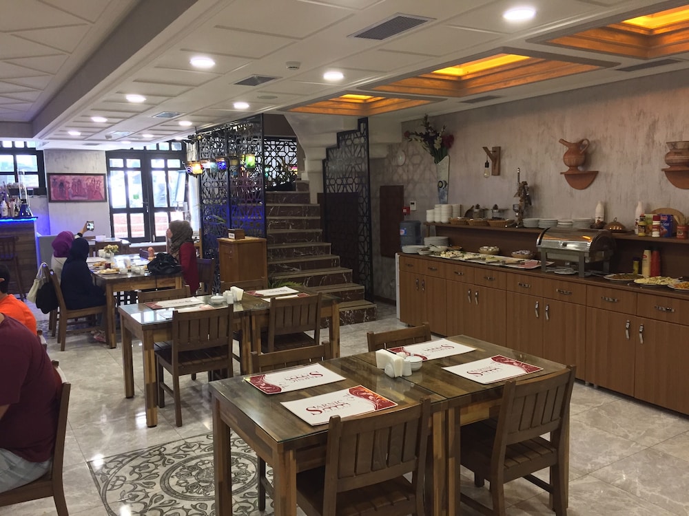 Sarnic Hotel Ottoman Mansion — Restaurant & bars in Istanbul, Istanbul