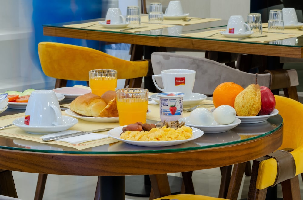Hotel Duas Nacoes — Restaurant & bars in Lisbon, Lisboa
