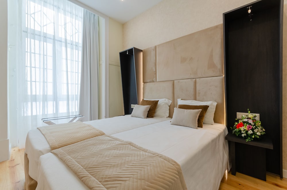 Hotel Duas Nacoes — Hotel rooms in Lisbon, Lisboa