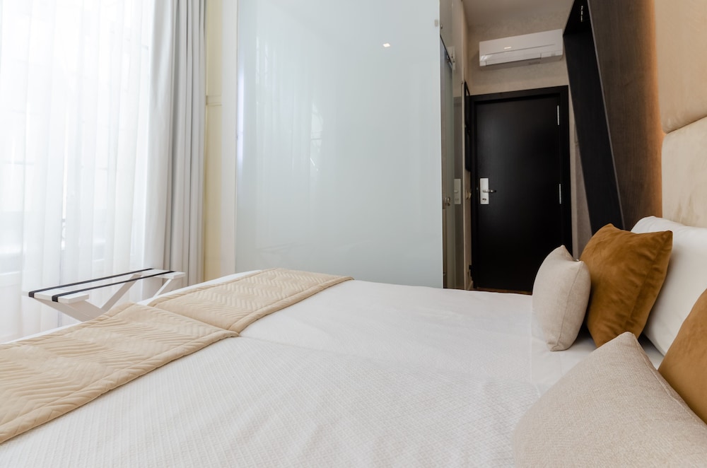 Hotel Duas Nacoes — Hotel rooms in Lisbon, Lisboa