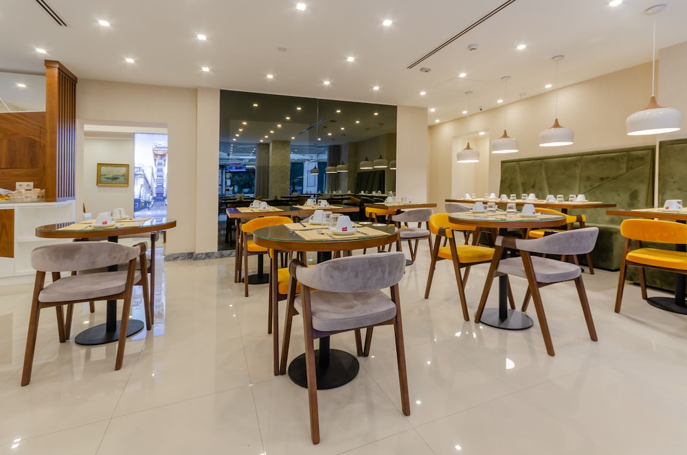 Hotel Duas Nacoes — Restaurant & bars in Lisbon, Lisboa