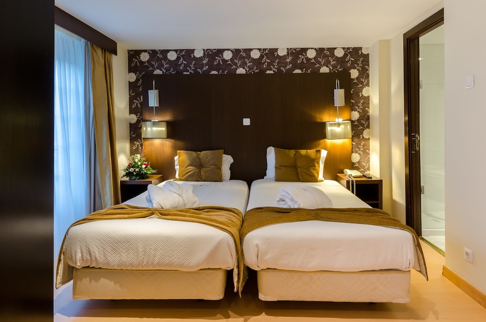 Hotel Duas Nacoes — Hotel rooms in Lisbon, Lisboa