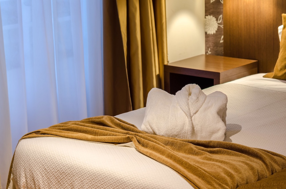 Hotel Duas Nacoes — Hotel rooms in Lisbon, Lisboa