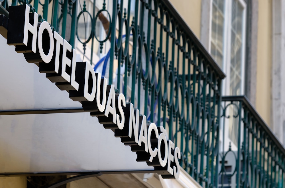 Hotel Duas Nacoes — Hotel building in Lisbon, Lisboa