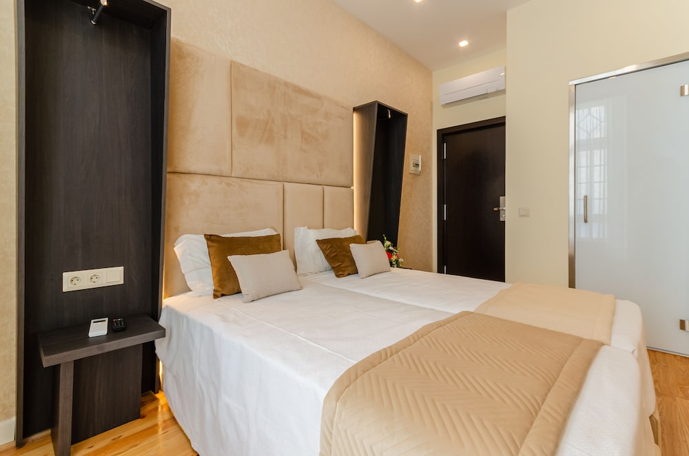 Hotel Duas Nacoes — Hotel rooms in Lisbon, Lisboa