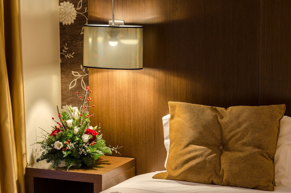Hotel Duas Nacoes — Hotel rooms in Lisbon, Lisboa