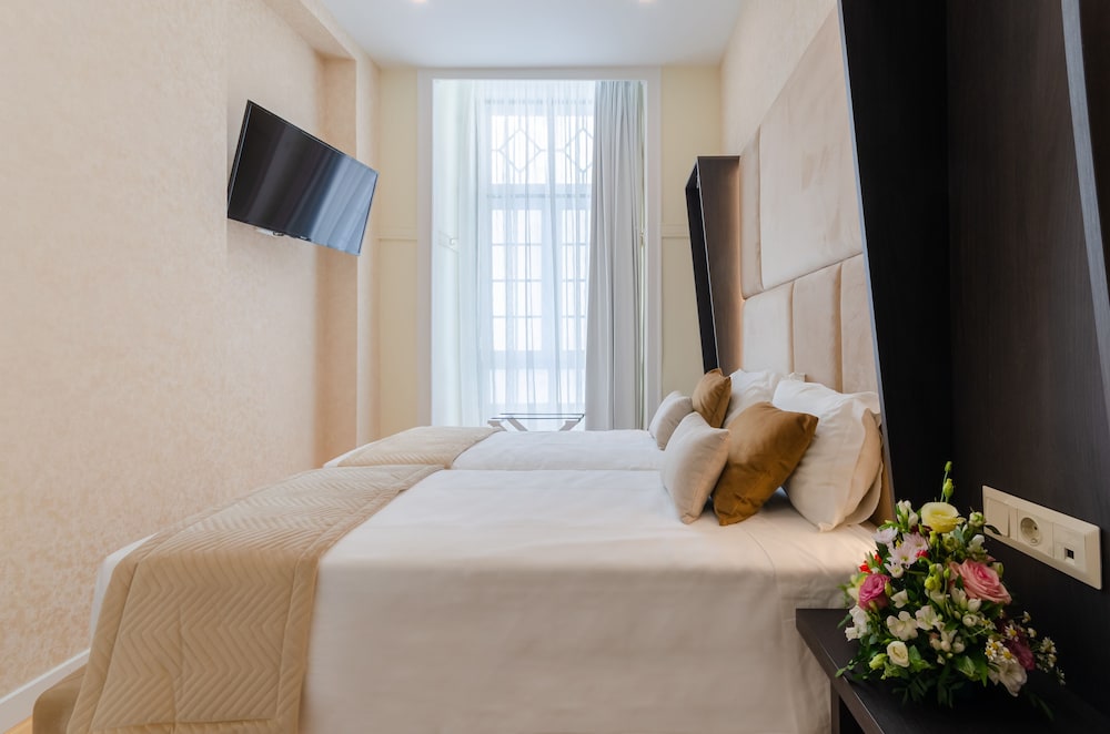 Hotel Duas Nacoes — Hotel rooms in Lisbon, Lisboa
